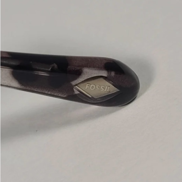 Fossil Women's Grey and Silver Sunglasses - Picture 9 of 9